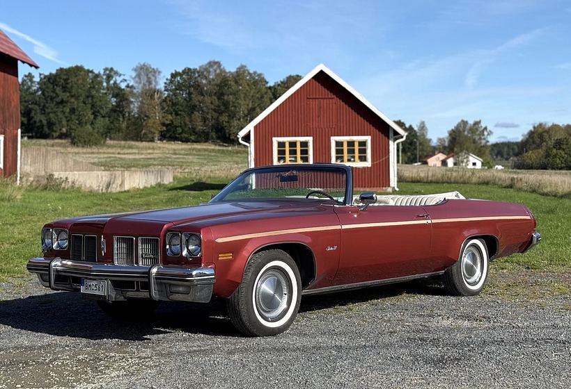 1975 Oldsmobile Delta 88 BMC561