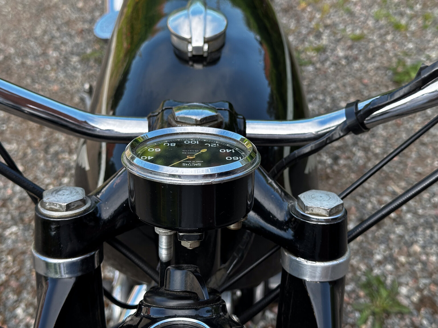 Aussenfoto 1952 AJS 16MS 350cc Matchless-replica