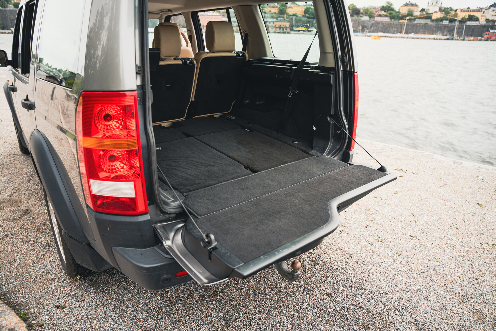 Interior image of 2008 Land Rover Discovery TDV6 SE (65)