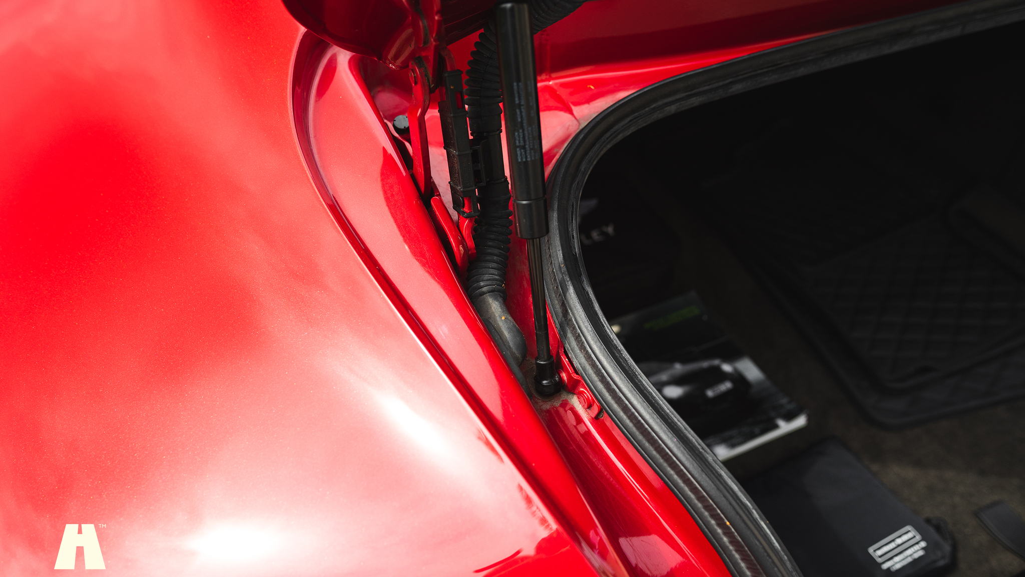 Innenraumfoto von 2013 Bentley Continental GT V8 (62)