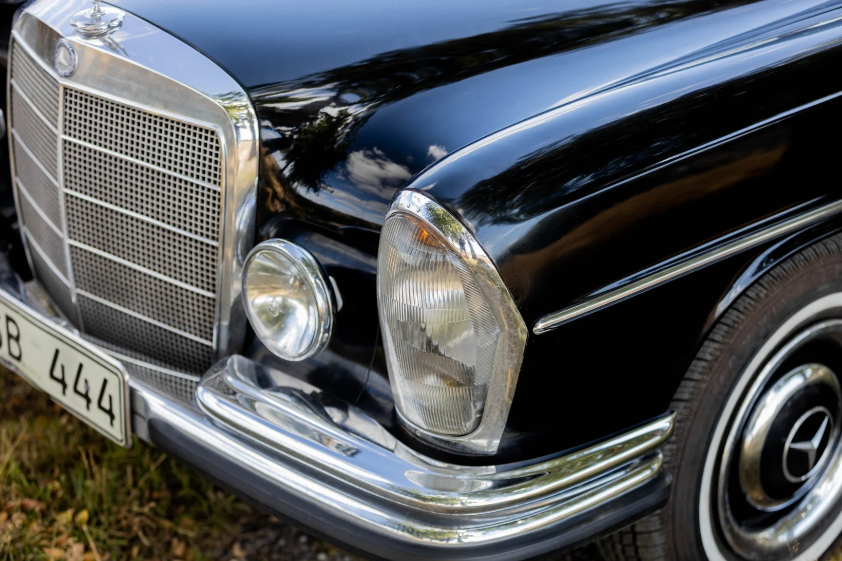 Aussenfoto 1967 Mercedes-Benz 250 S (24)