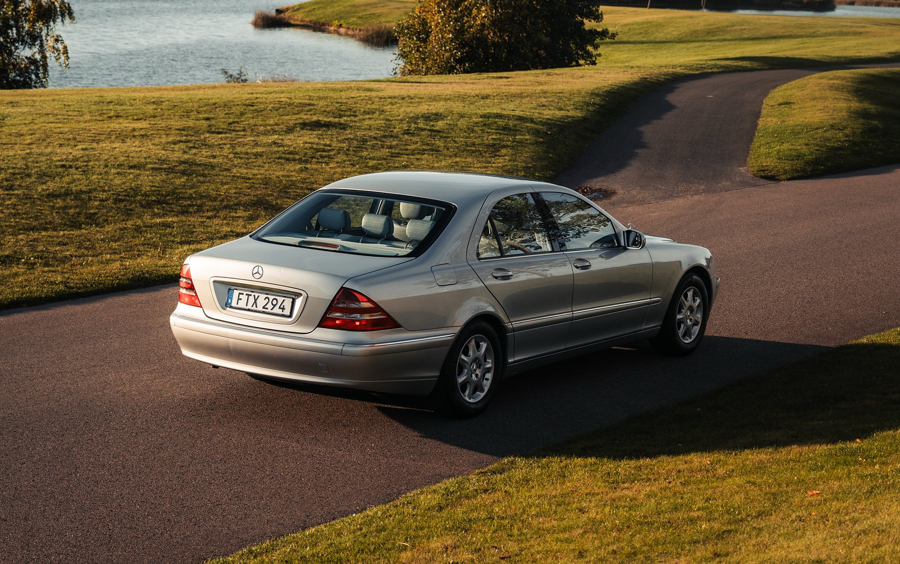 Exteriörbild på 1999 Mercedes-Benz S 320