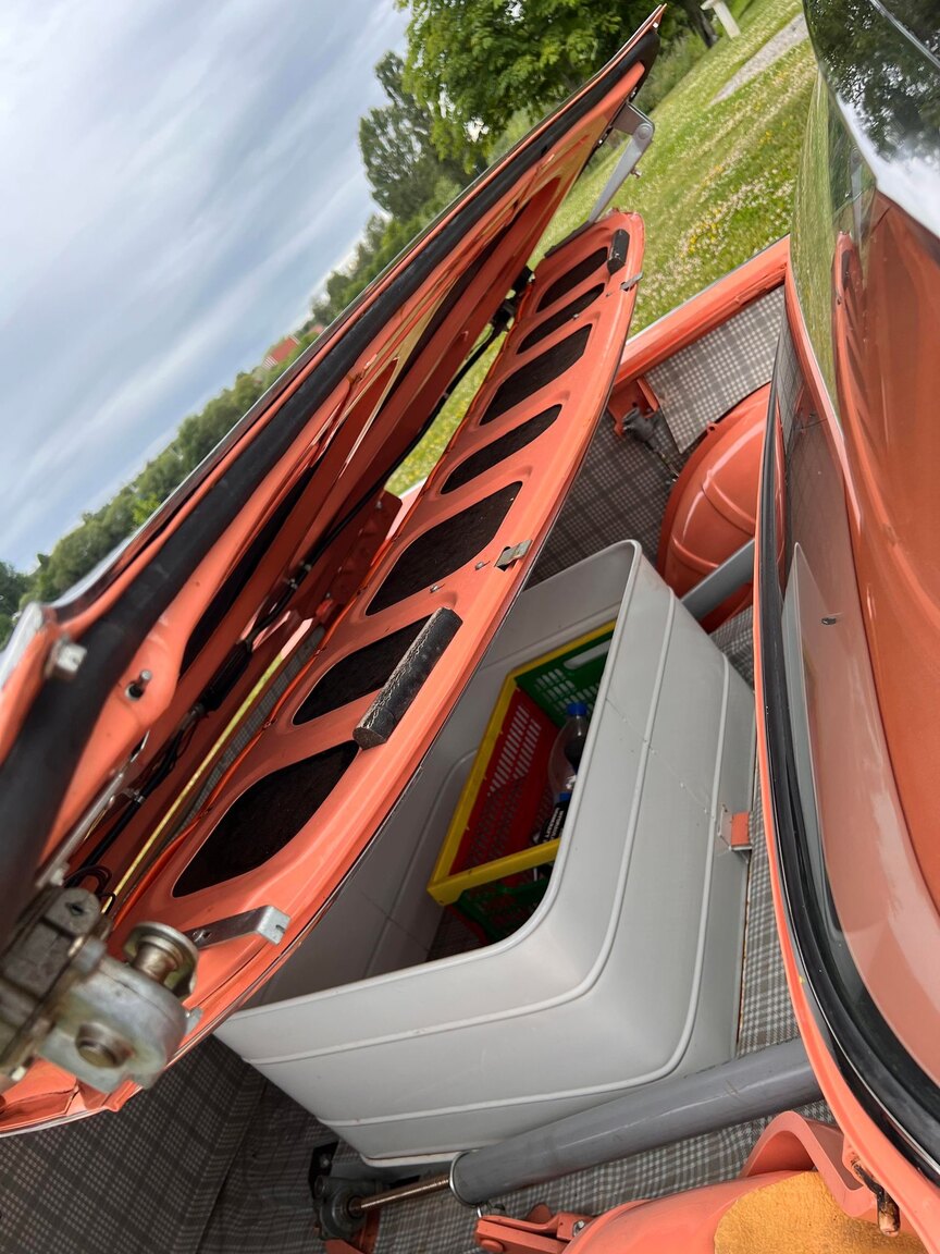 Interior image of 1957 Ford Fairlane 500 Skyliner Retract