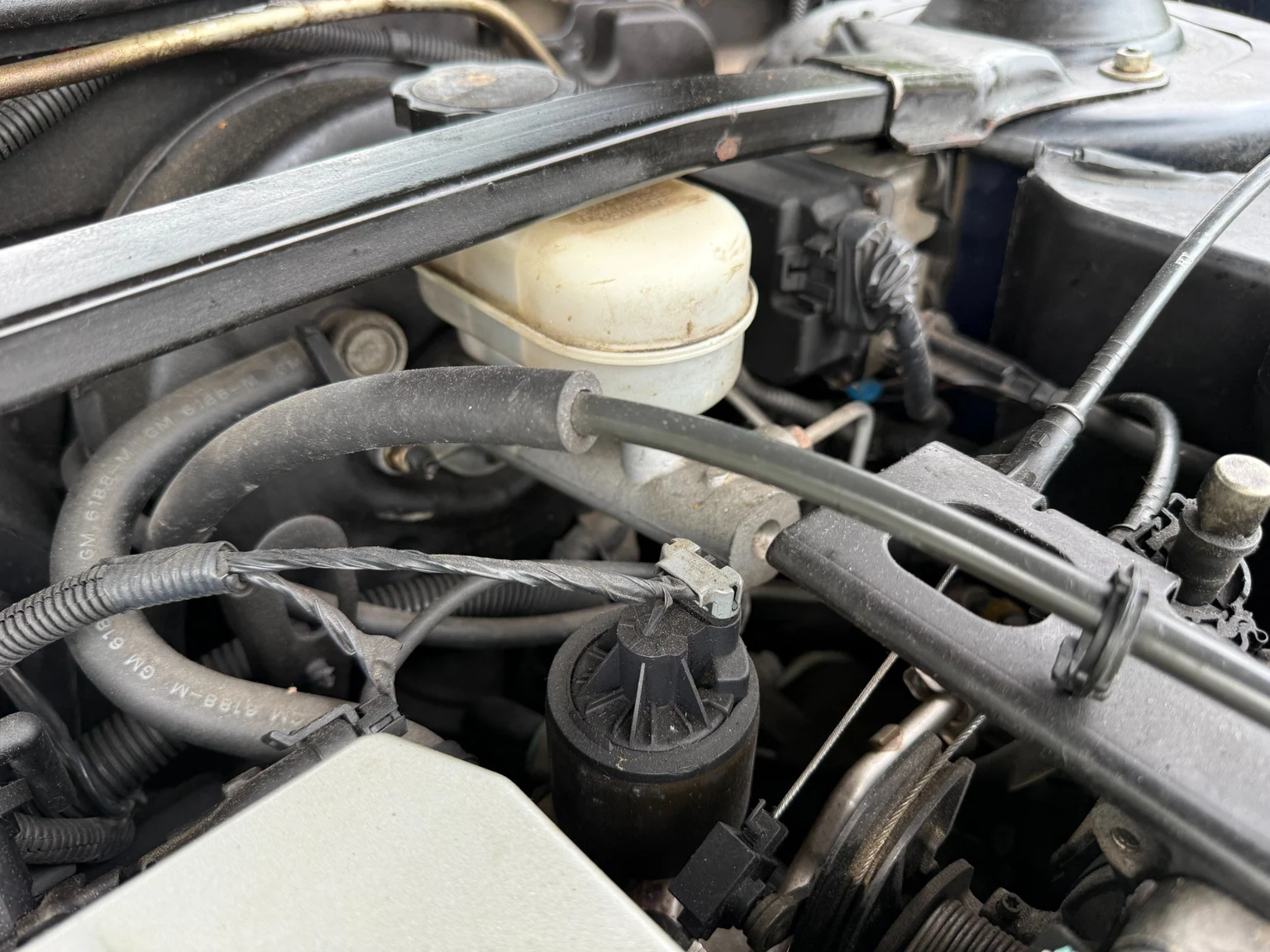 Image of 1997 Cadillac STS Seville 4.6 V8 mechanics (11)