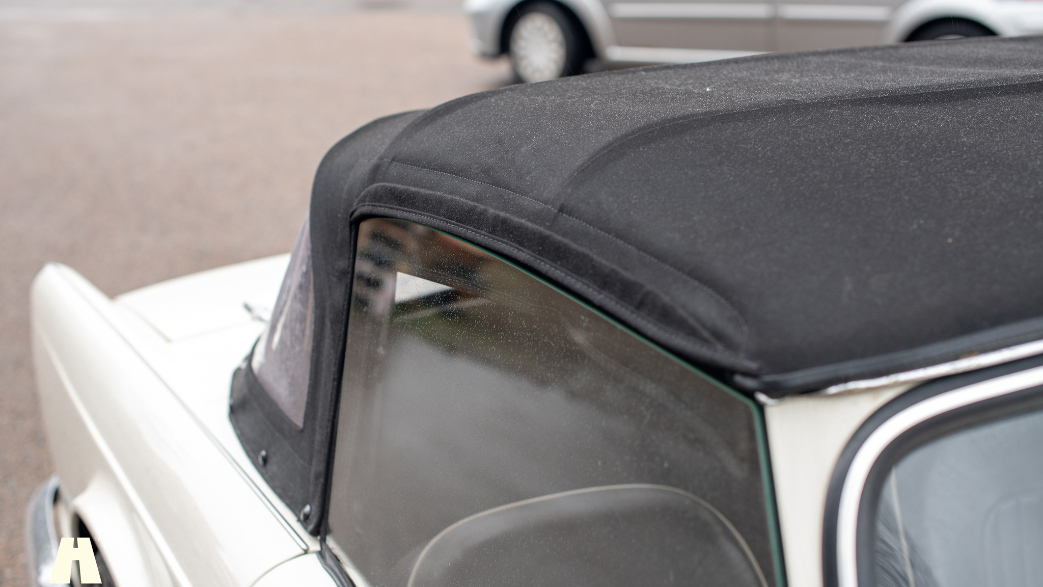 Exteriörbild på 1966 Triumph TR4 A