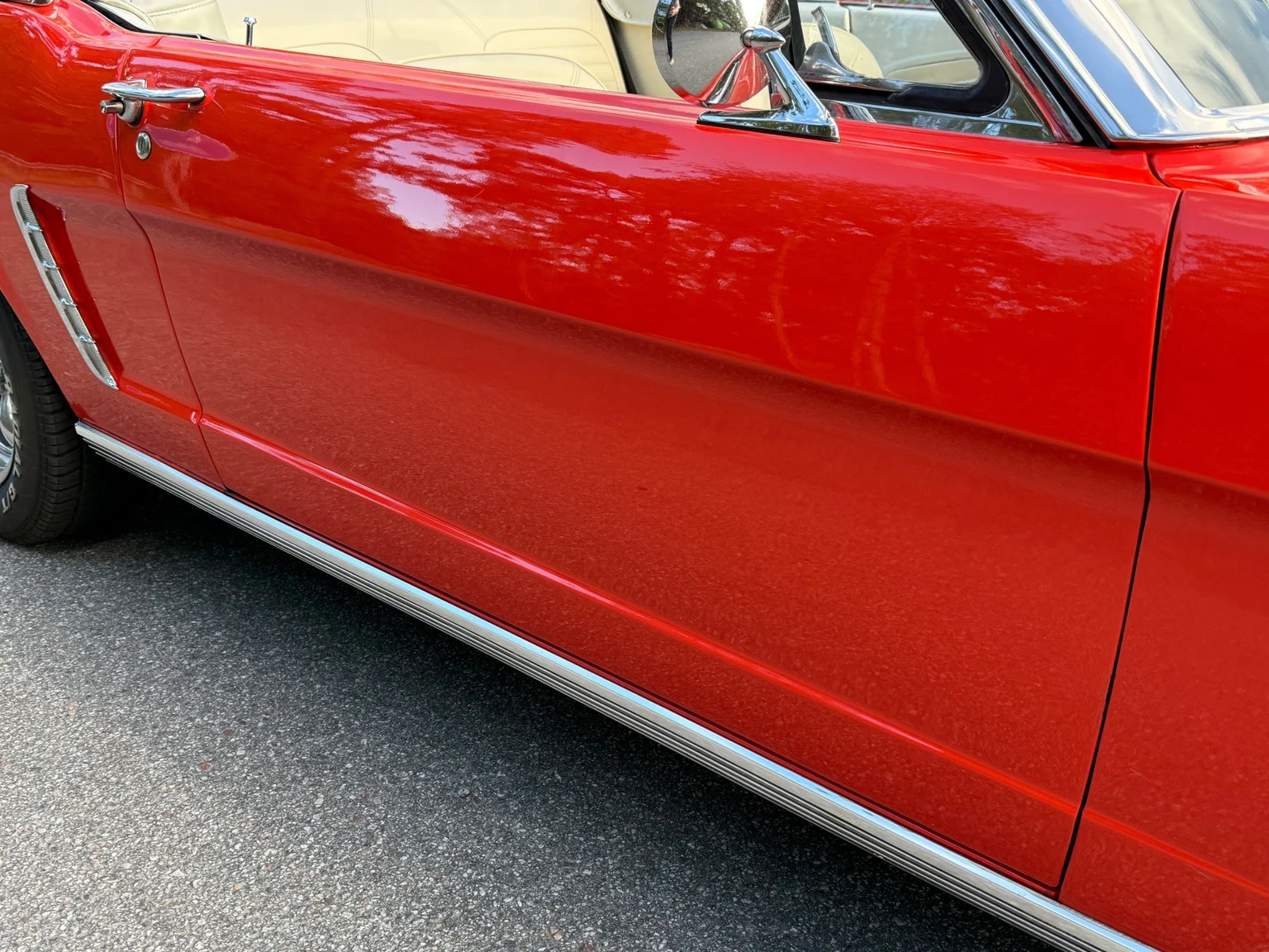 Exteriörbild på 1965 Ford Mustang Cabriolet (26)