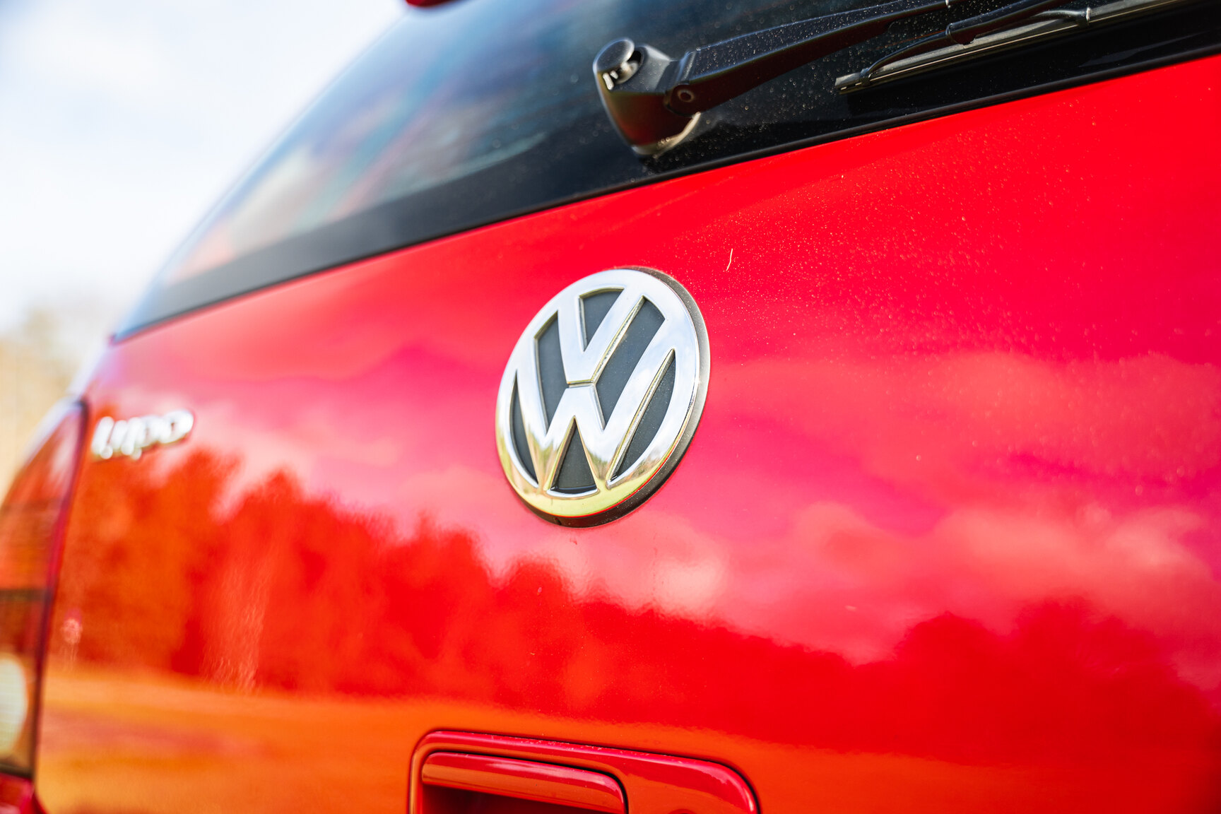 Exterior image of 2001 VW Lupo GTI