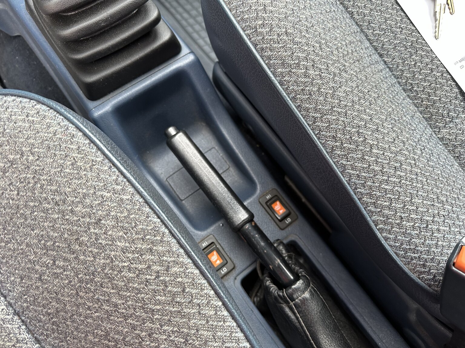 Interior image of 1988 Nissan Sunny (18)