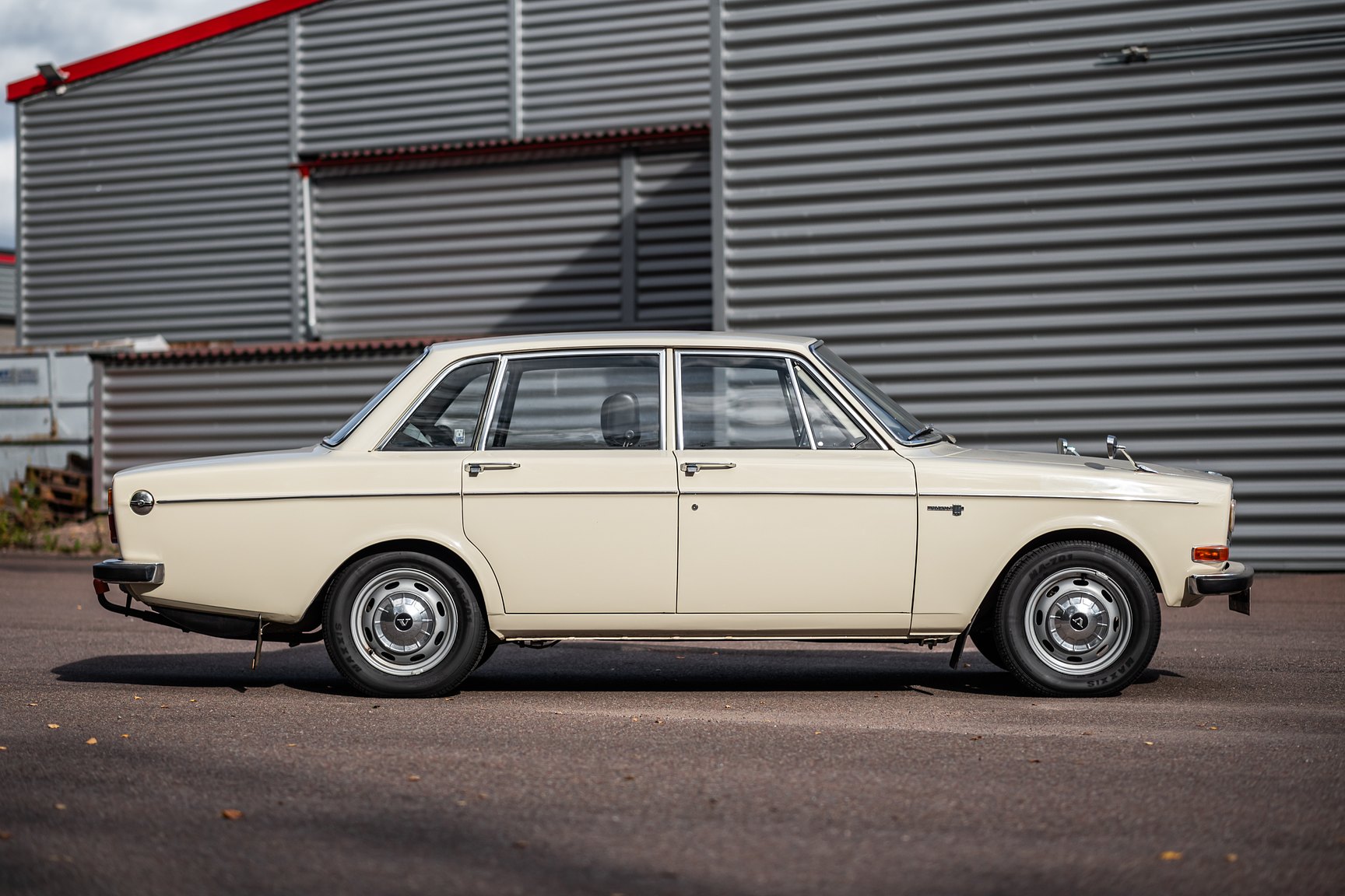 Exterior image of 1967 Volvo 144 1.8 