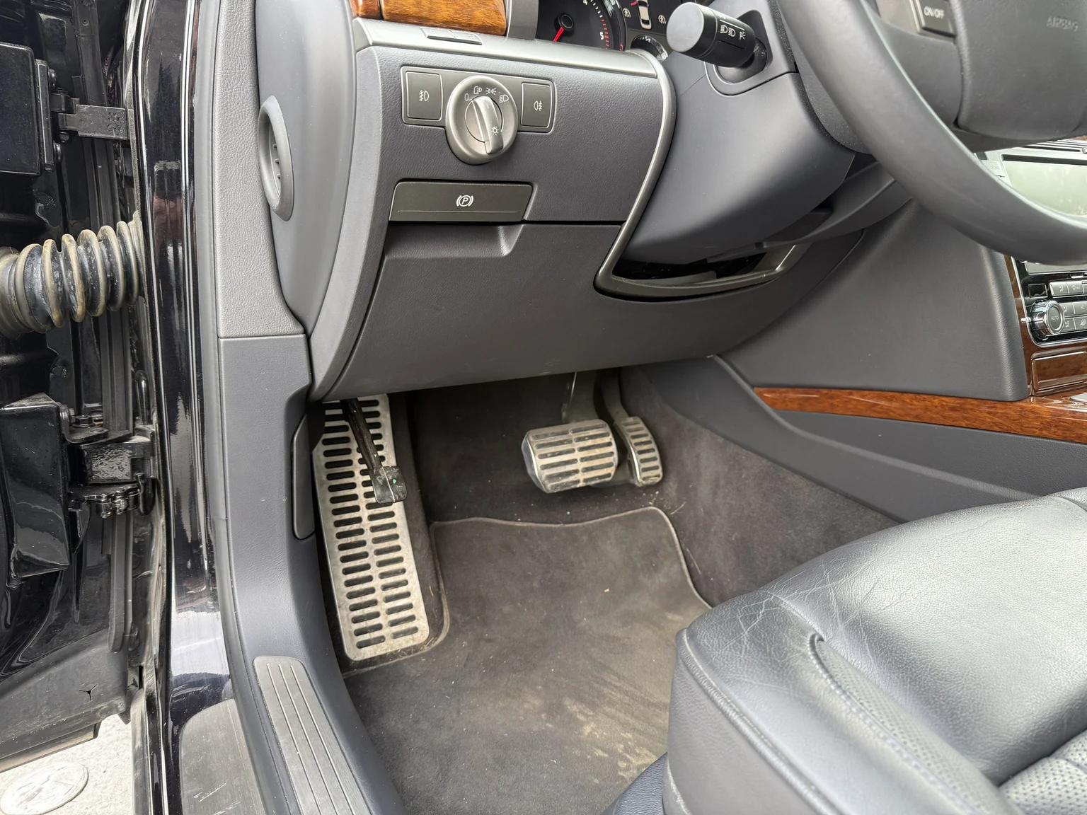 Interiörbild 2013 Volkswagen Phaeton 3.0 TDI (8)