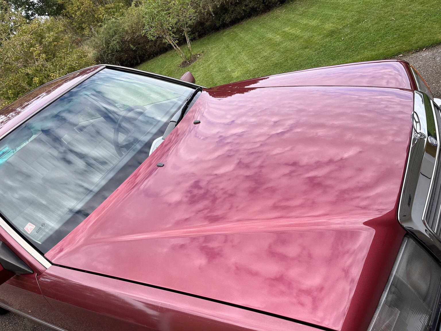 Exterior image of 1990 Mercedes-Benz 230 E