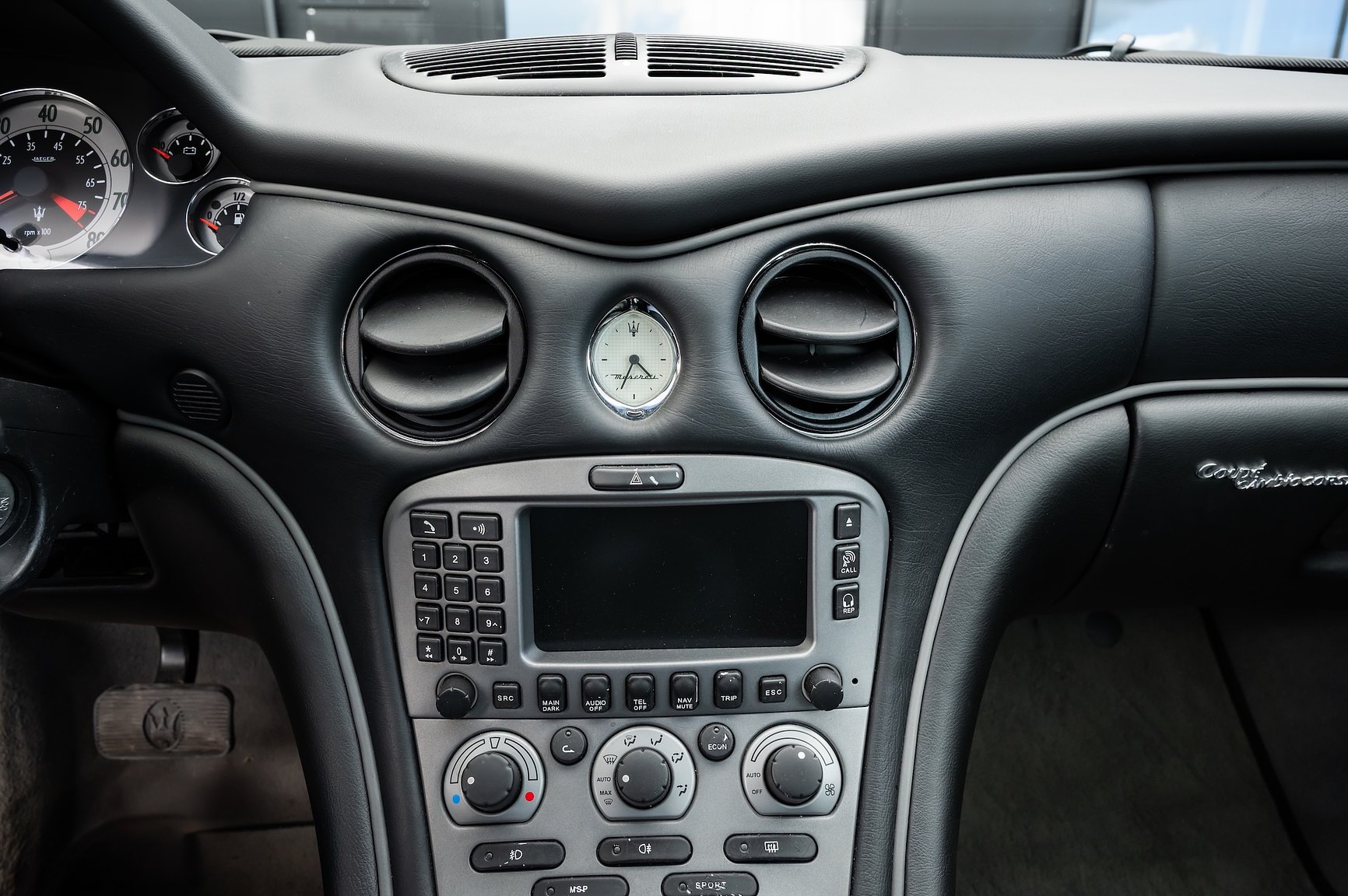 Interior image of 2004 Maserati Coupé 4.2 V8 Cambiocorsa