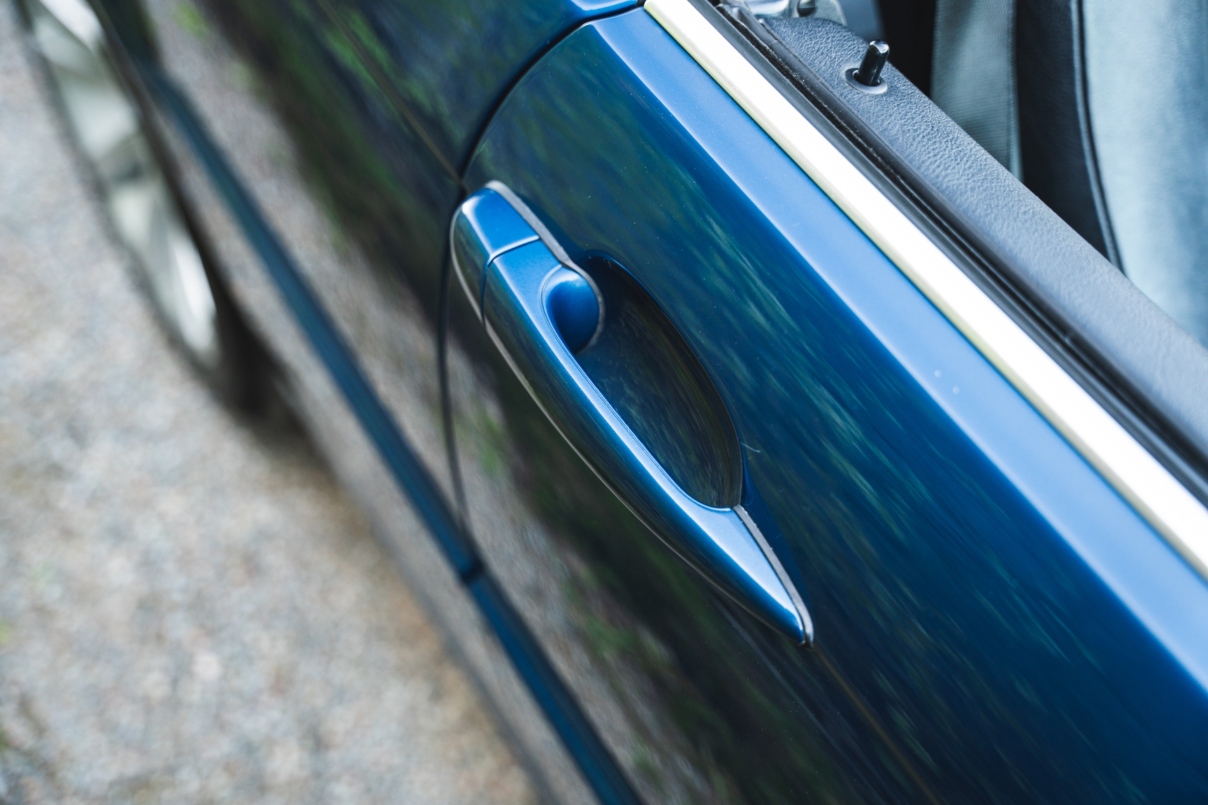 Aussenfoto 2001 BMW E46 325 Cabriolet (41)