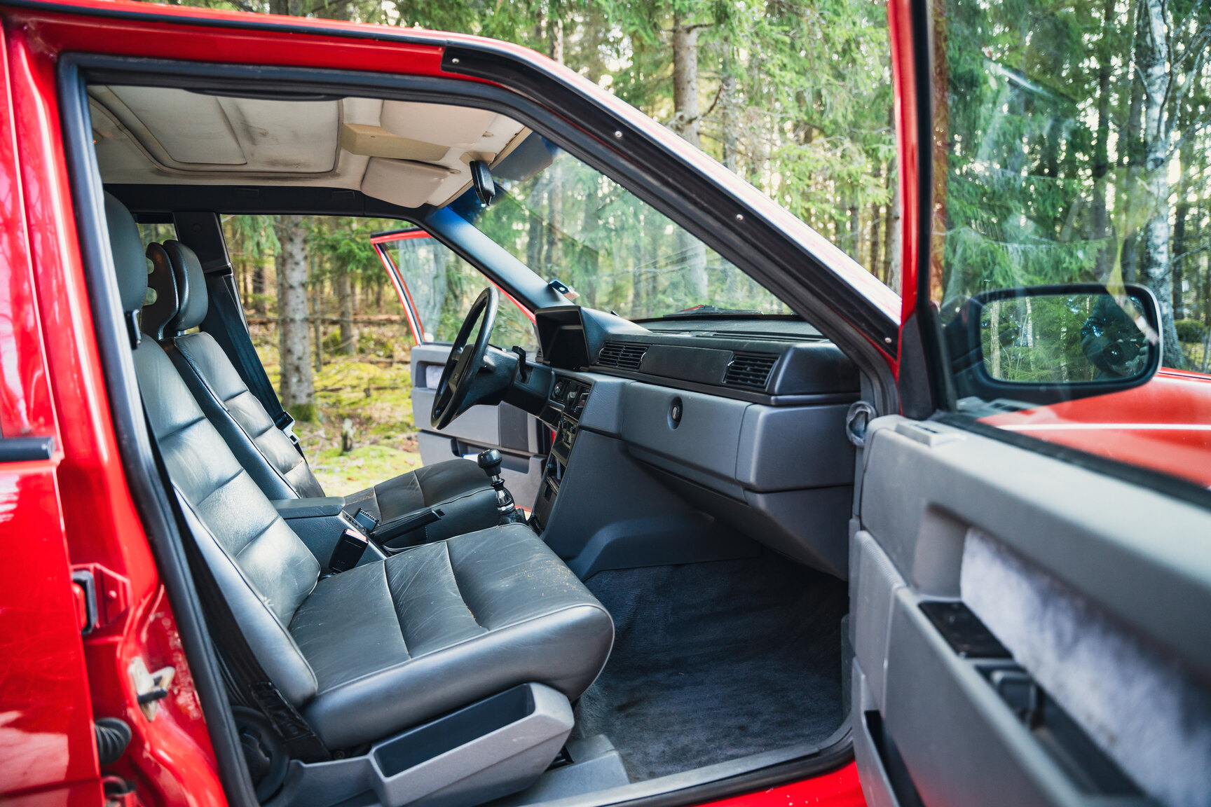 Interior image of 1990 VOLVO 740 Turbo