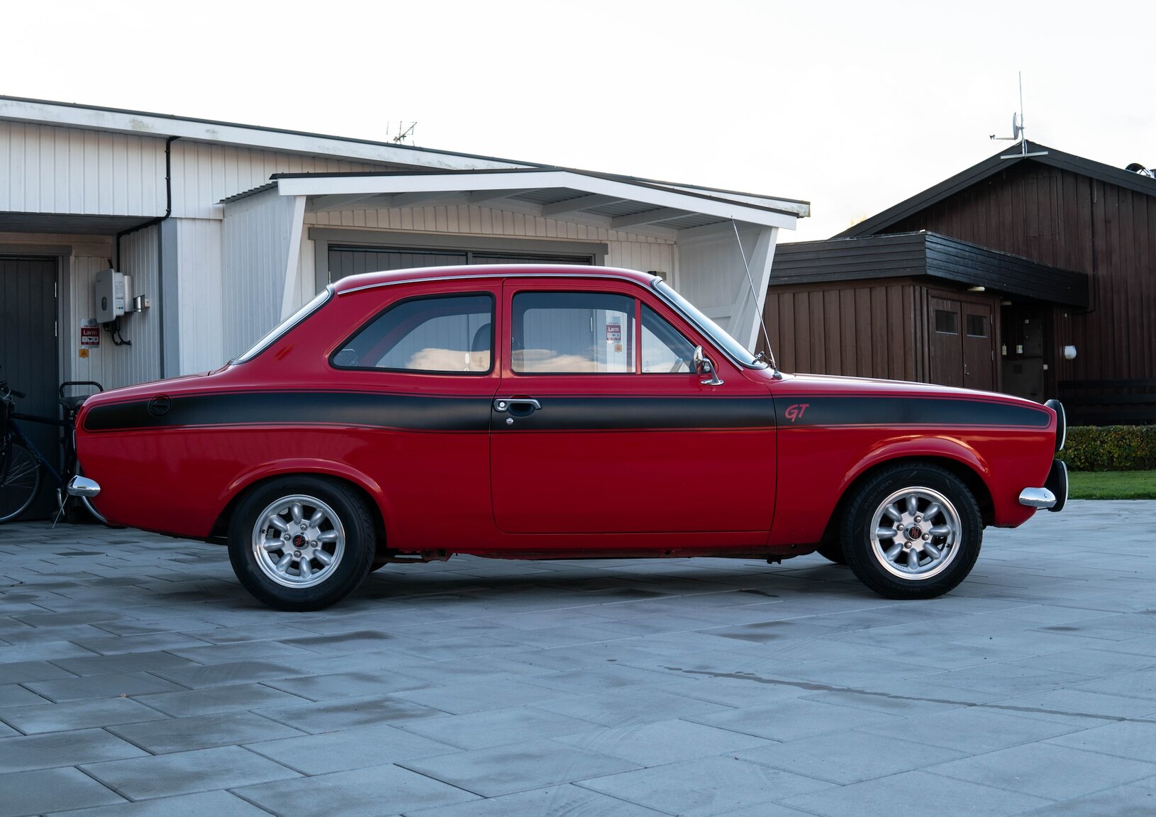 Exterior image of 1972 Ford Escort 1300 L