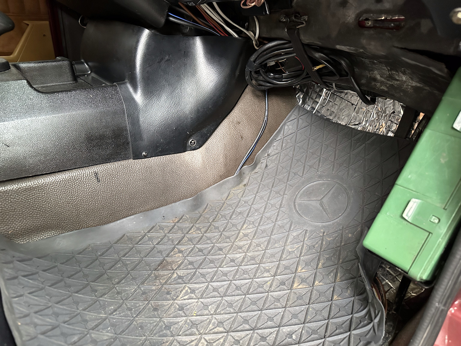 Interiörbild 1986 Mercedes 280 GE (29)