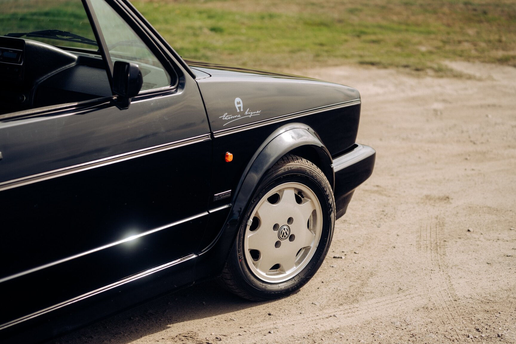 Exterior image of 1991 VW Golf Cabriolet "Etienne Aigner Edition"