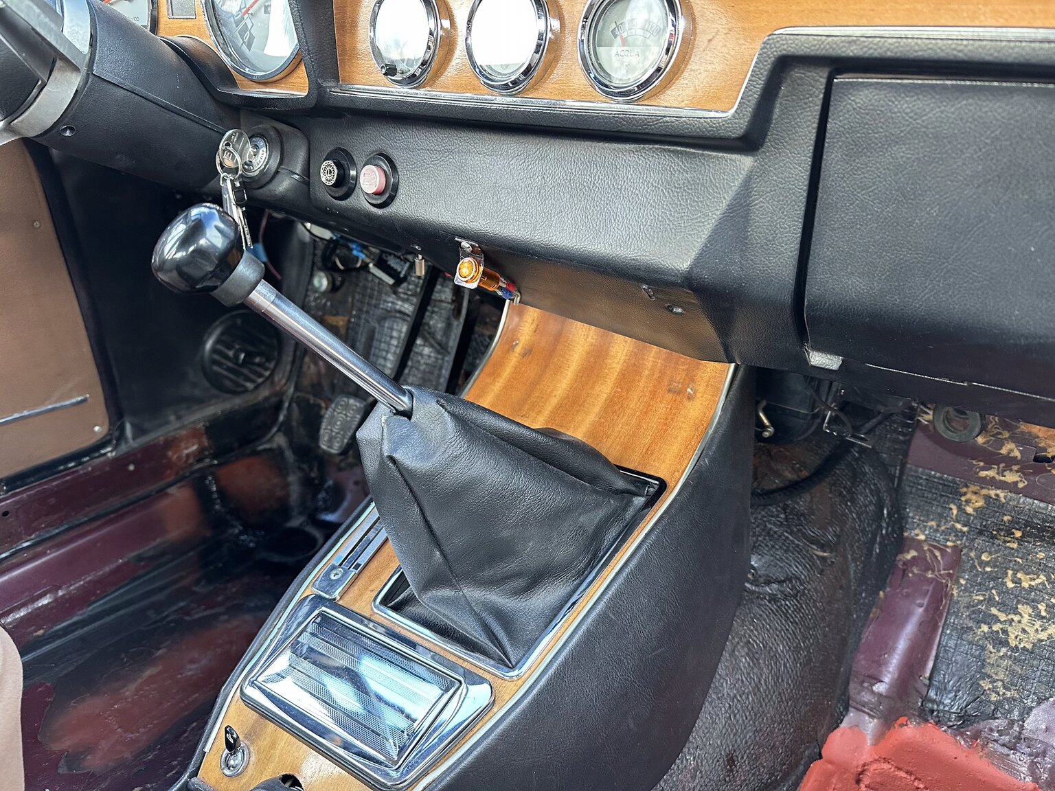 Innenraumfoto von 1973 Alfa Romeo Berlina 2000