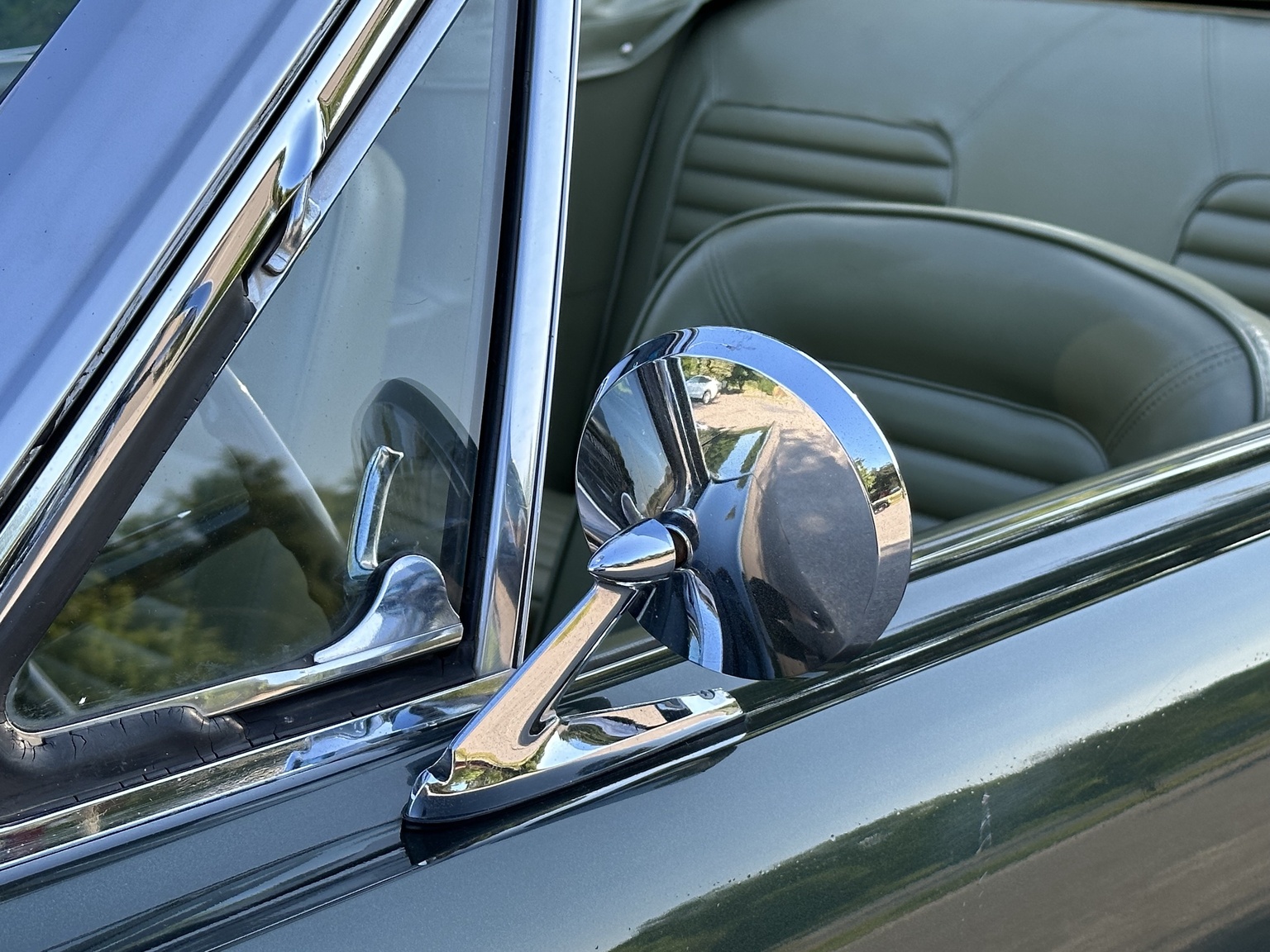 Exteriörbild på 1965 Ford Mustang 289 Cabriolet