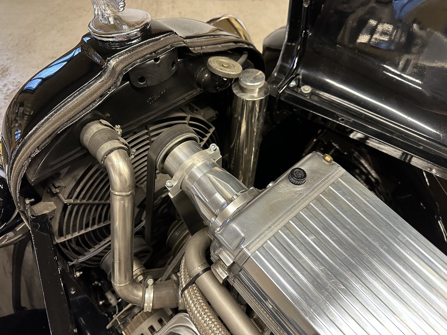 Image of 1927 Pontiac Custom Rod mechanics