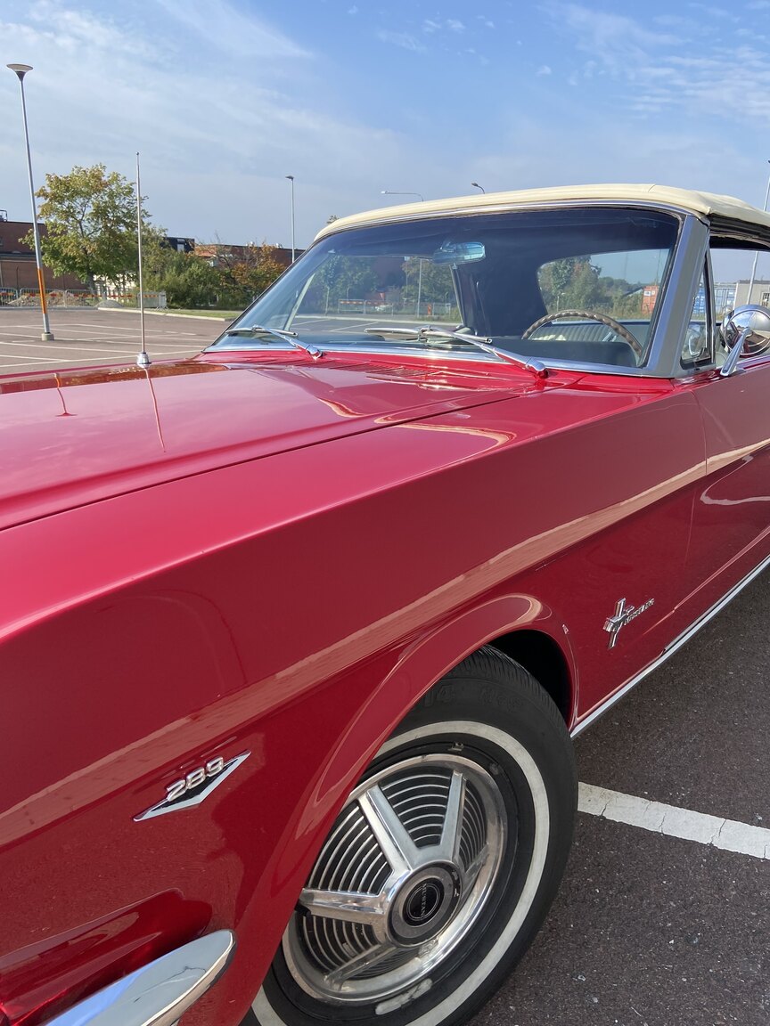 Exteriörbild på 1966 Ford Mustang Convertible