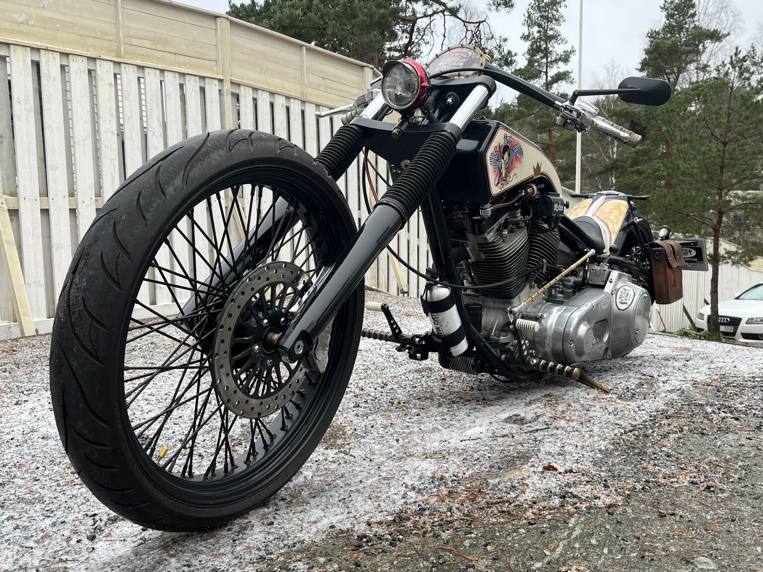 Exteriörbild på 2023 Harley-Davidson Soultrain Belle (6)