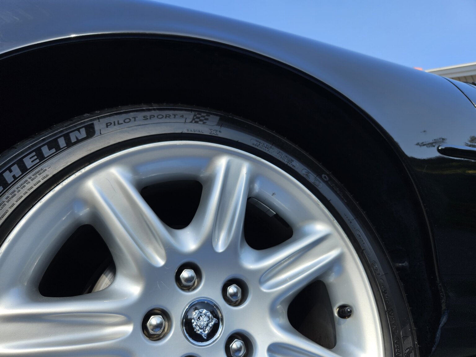 Exteriörbild på 1998 Jaguar XK8 Cabriolet