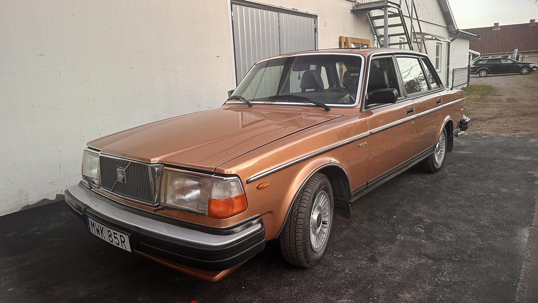 Exteriörbild på 1981 Volvo 244 GLE D6