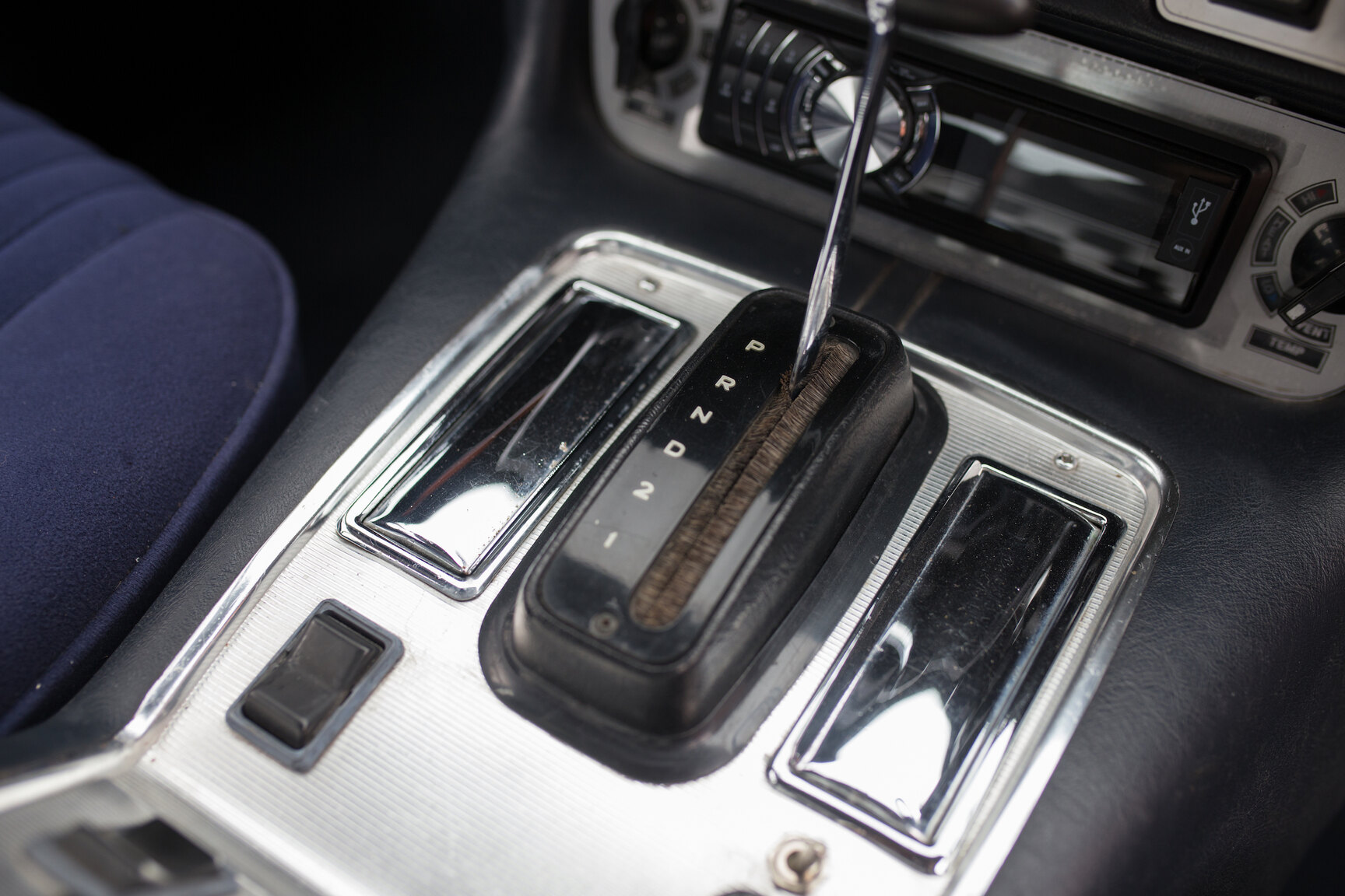 Innenraumfoto von 1975 JAGUAR XJ6  (34)