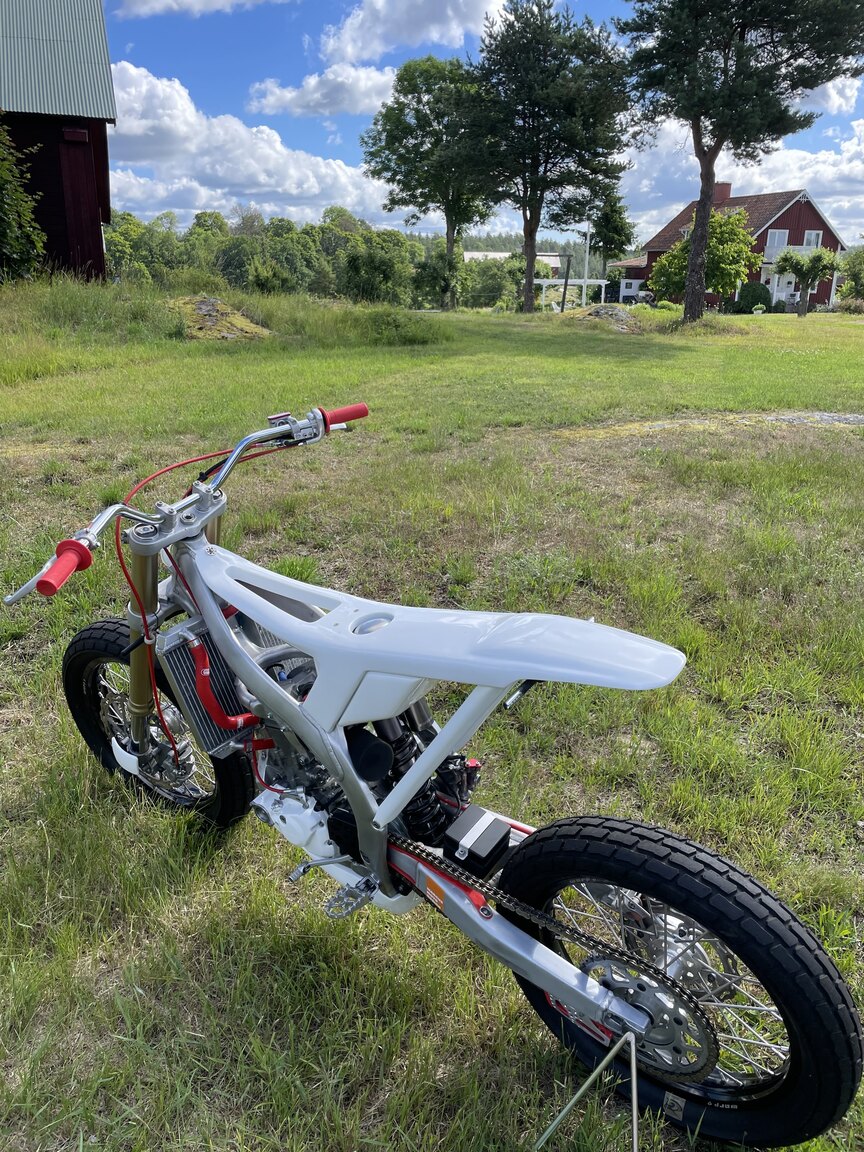 Exteriörbild på 2006 Marcus Moto Design CRF Tracker