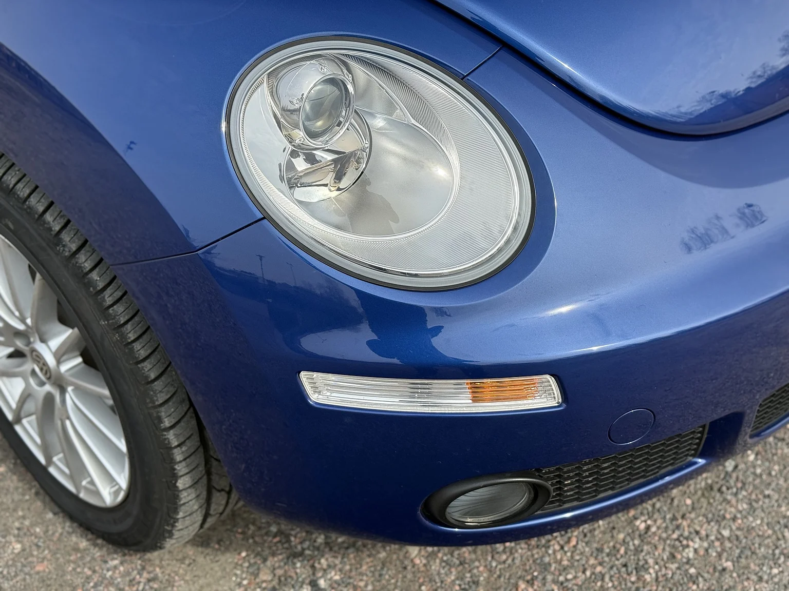 Exterior image of 2007 VW Beetle 1600 Cabriolet  (18)