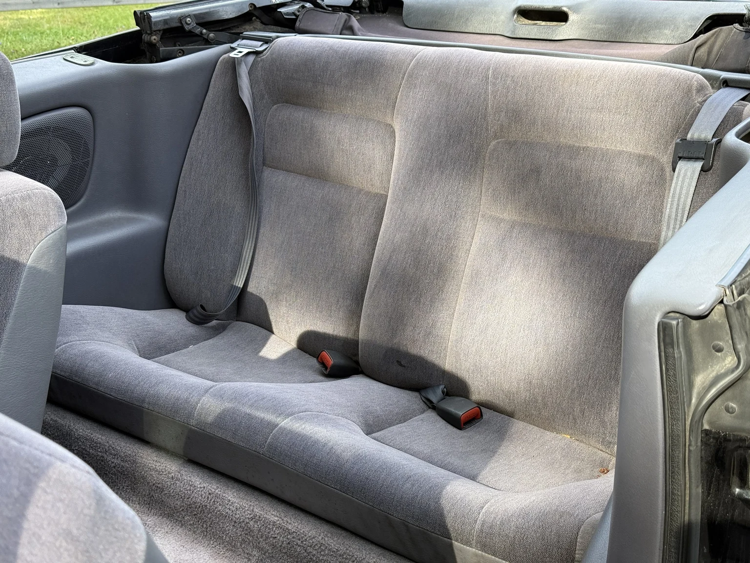 Innenraumfoto von 1997 Chrysler Sebring Cabriolet (29)