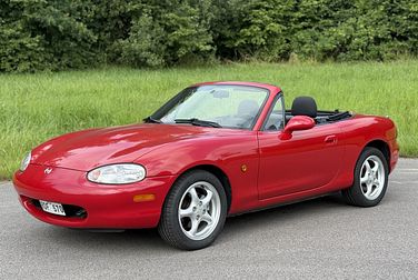 1999 Mazda MX-5 RDF570
