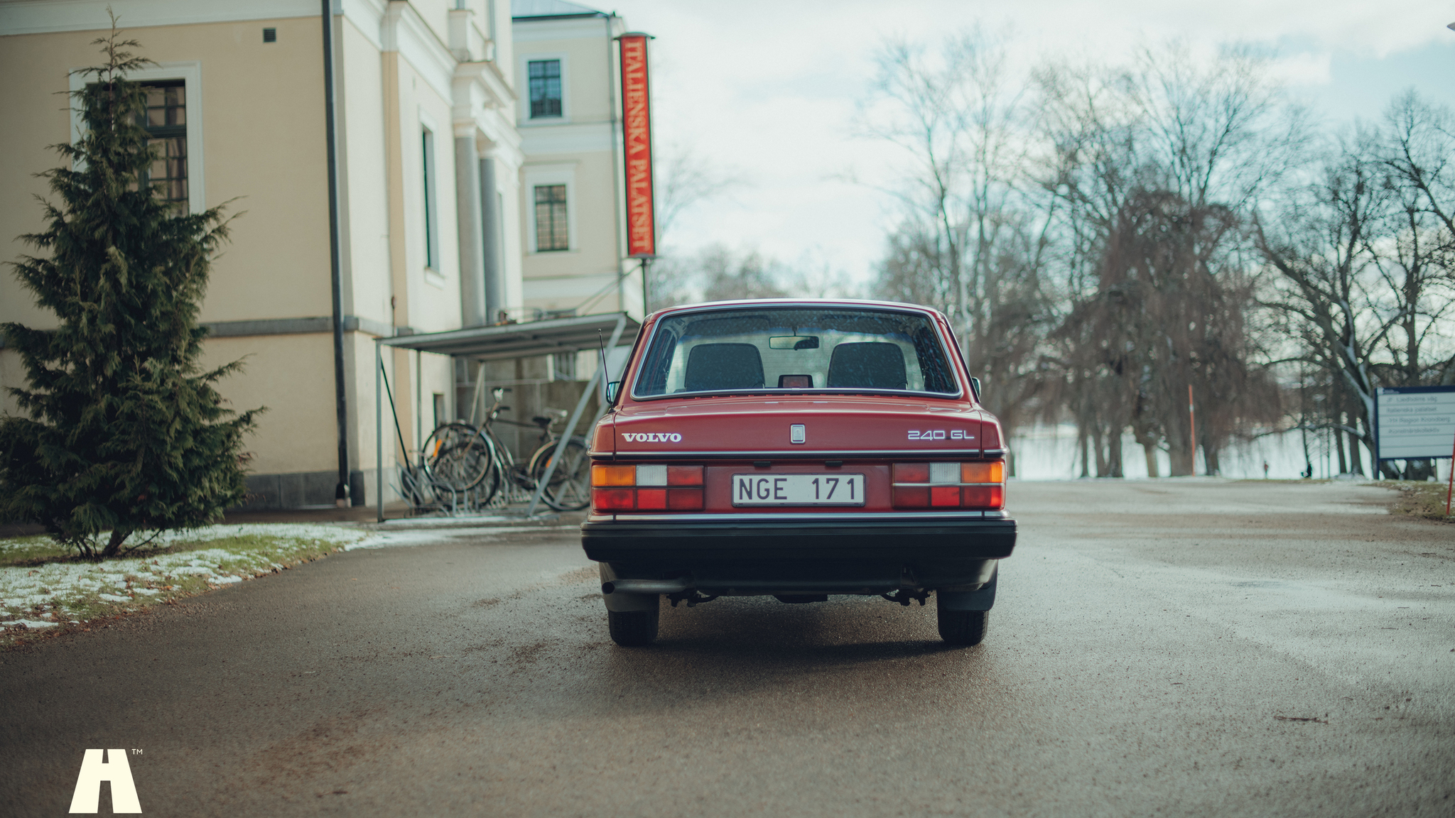 Exteriörbild på 1988 Volvo 240 GL (6)
