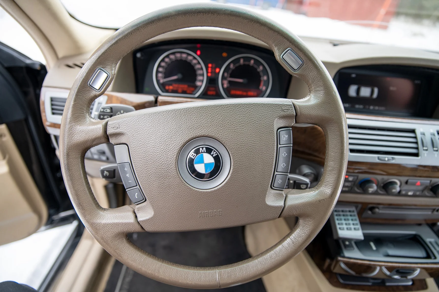 Interiörbild 2002 BMW  745 iA (6)