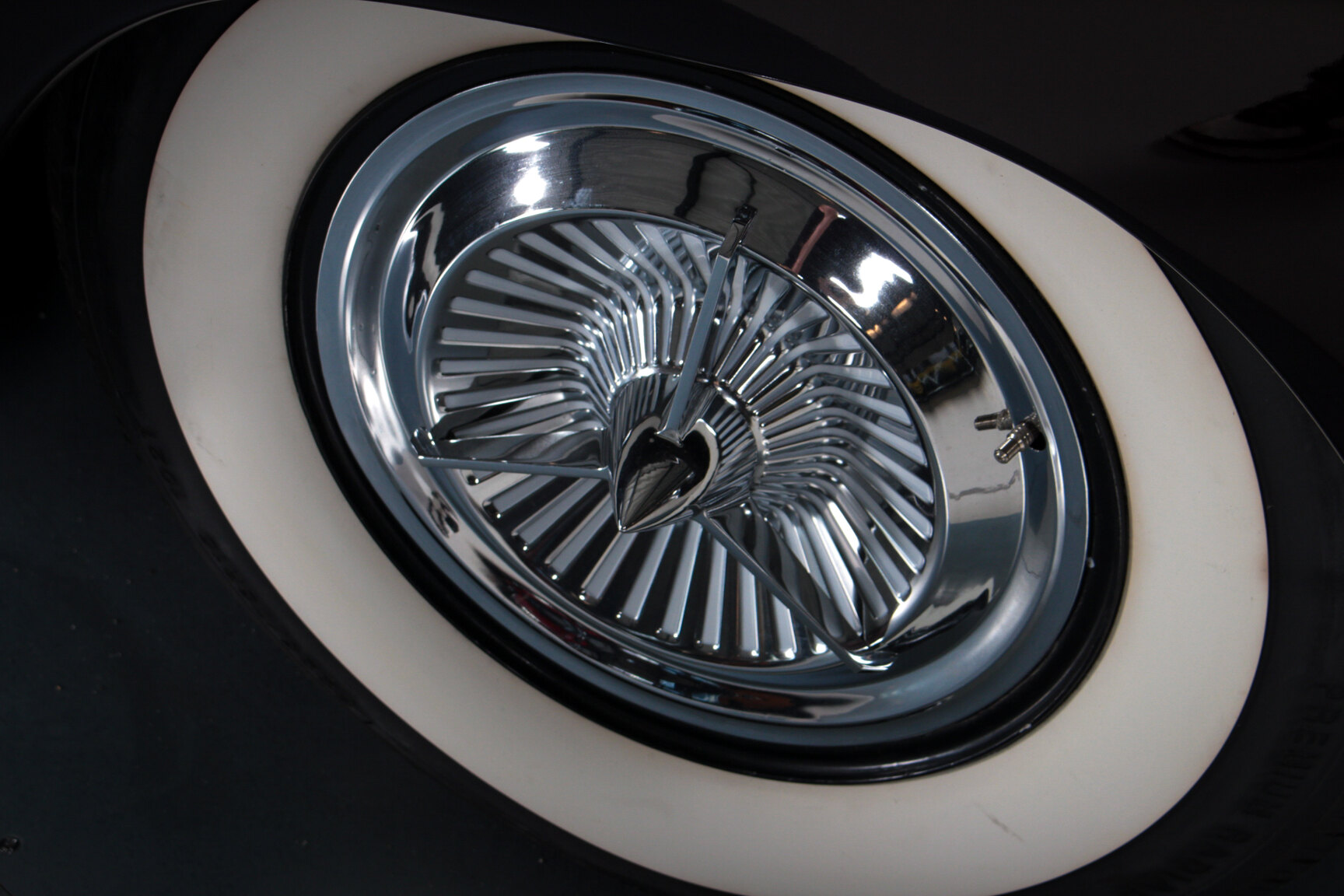 Exterior image of 1951 Lincoln Cosmopolitan 