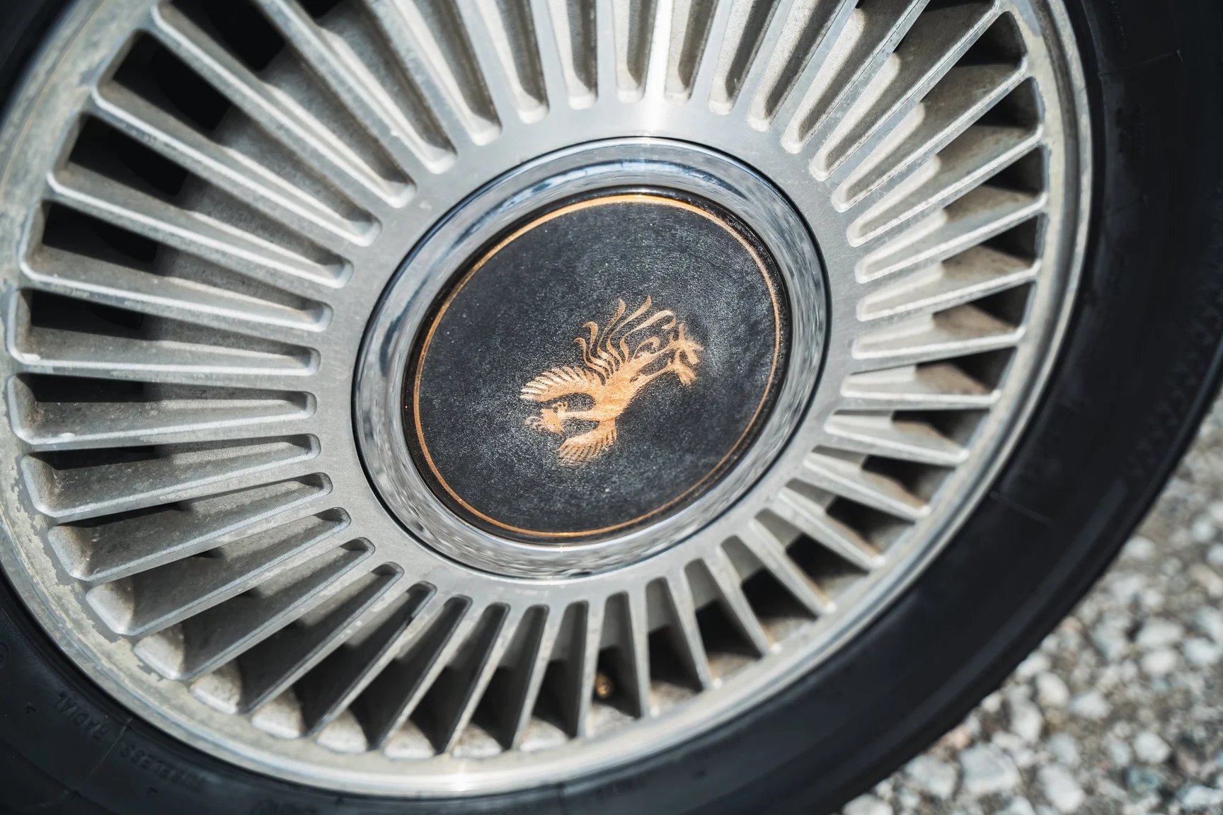 Aussenfoto 2000 Toyota Century V12 G50 (82)