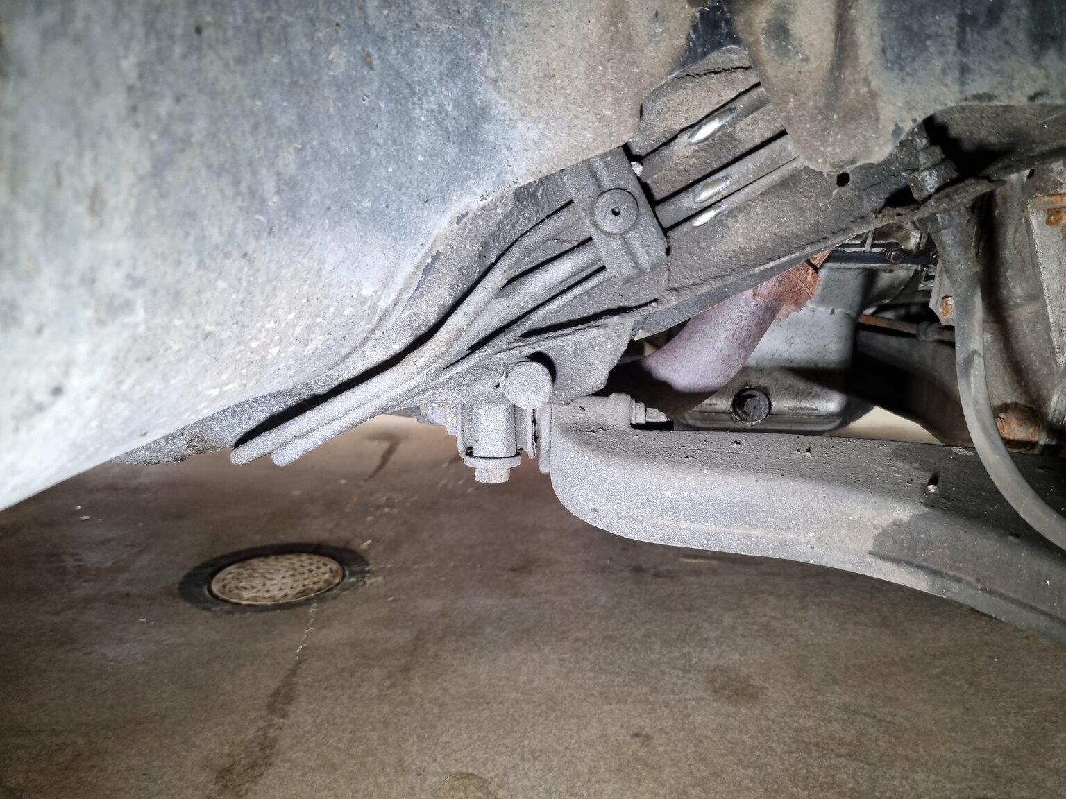 Image of 1985 Porsche 944 "NO RESERVE AUCTION" mechanics