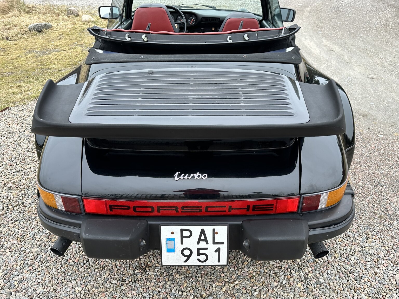 Exteriörbild på 1972 Porsche 911 T (23)