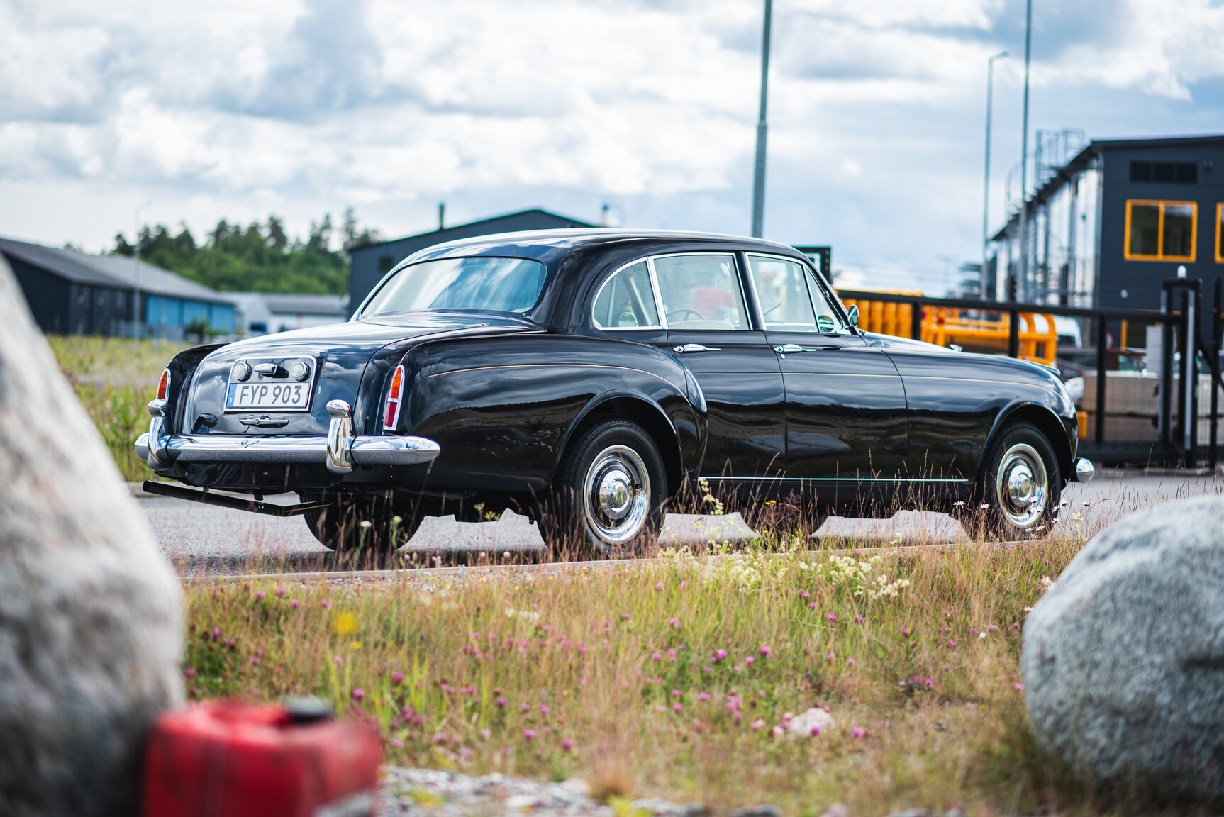 Exterior image of 1960 Bentley S2 Continental 