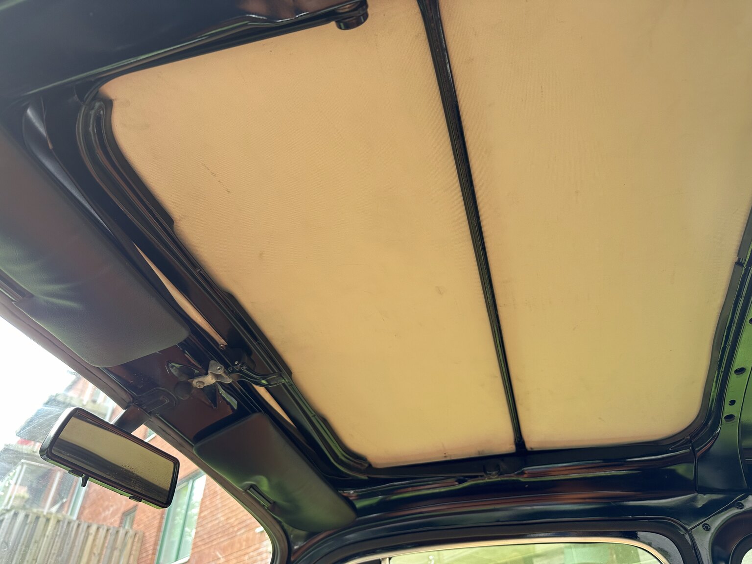 Interior image of 1971 Fiat 500 L (2)