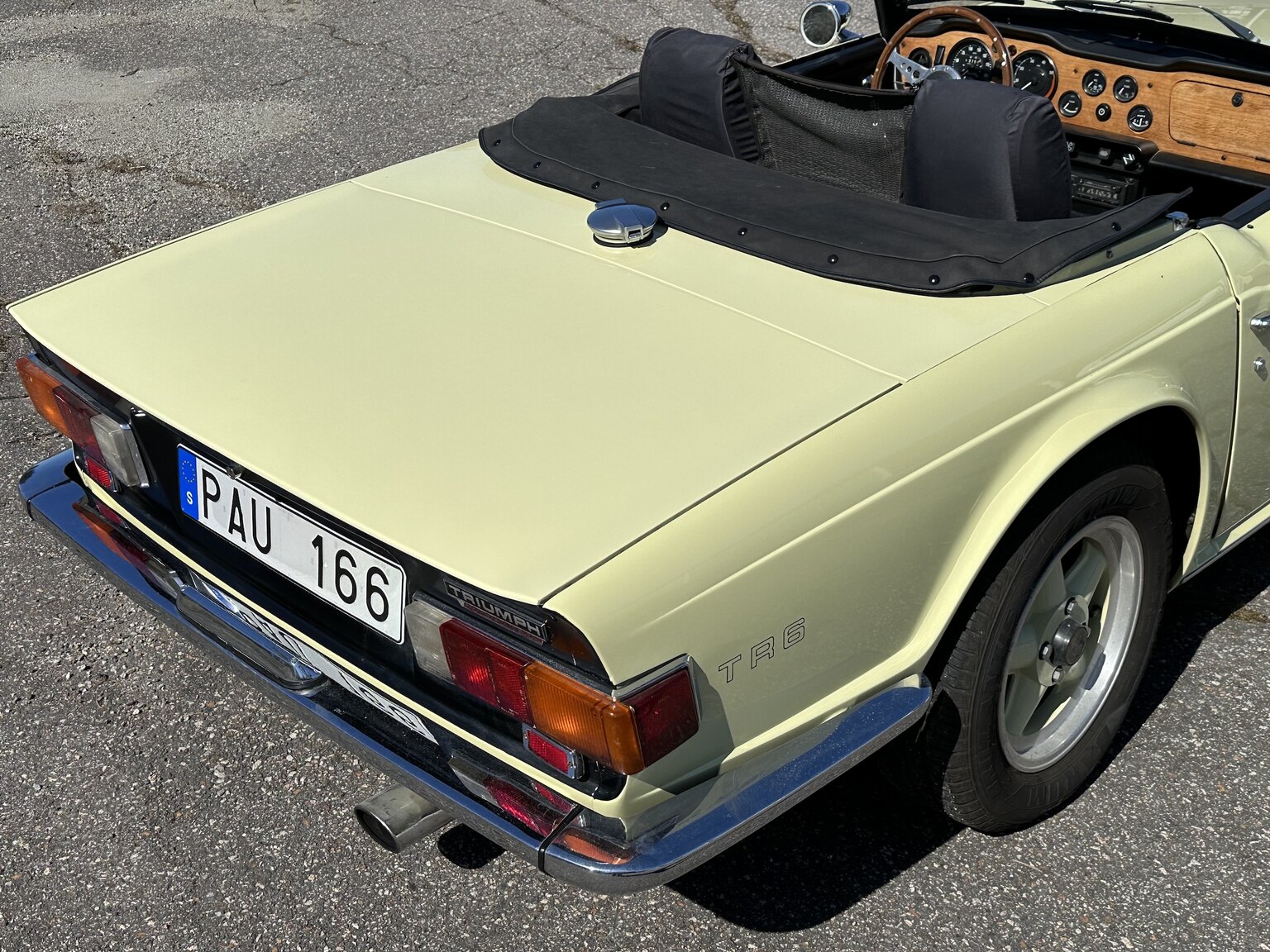 Exterior image of 1971 Triumph TR6