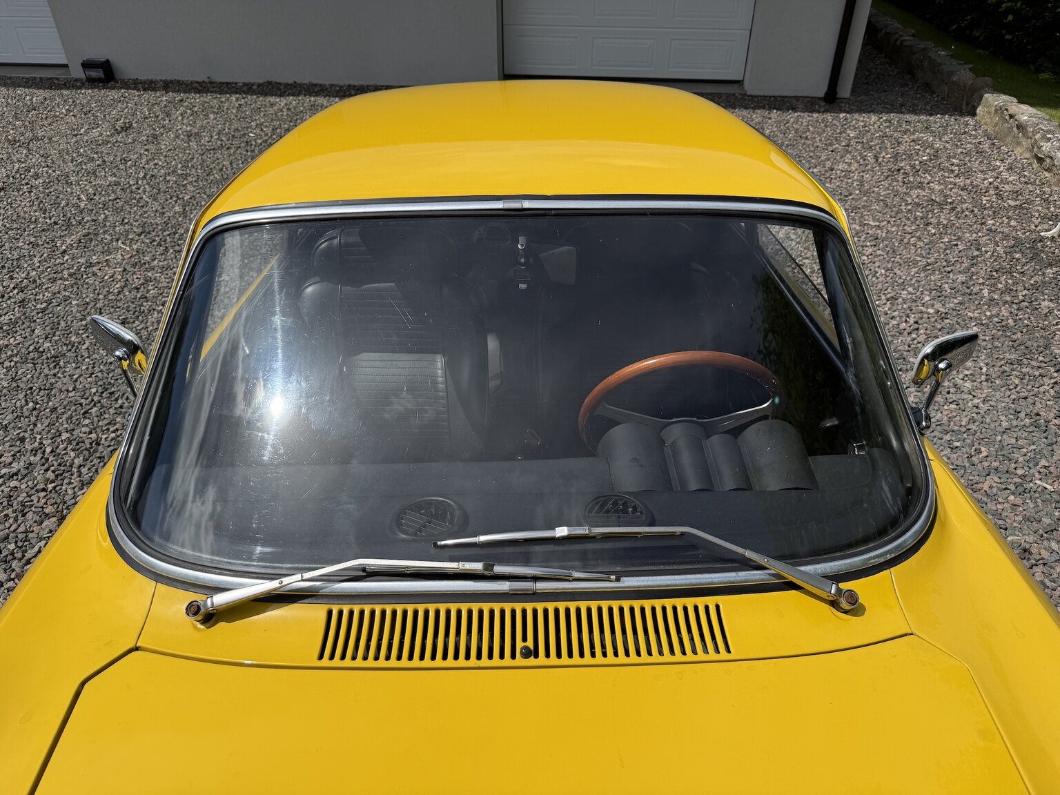 Exterior image of 1974 Alfa Romeo GT 1600 Junior
