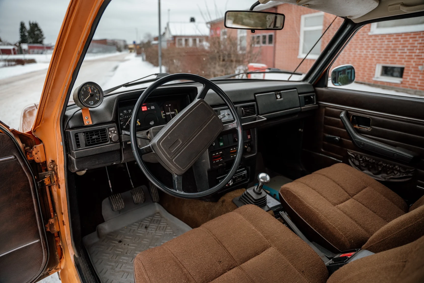 Interiörbild 1975 Volvo 242 2-dörrars coupé (3)