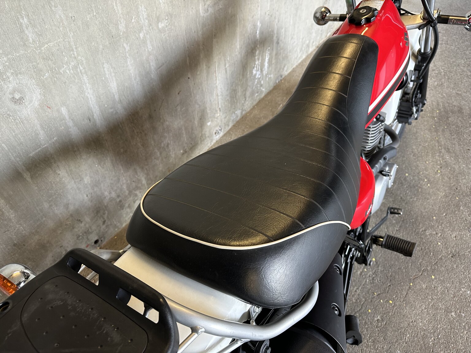Exteriörbild på 2013 Suzuki RV125 Van Van