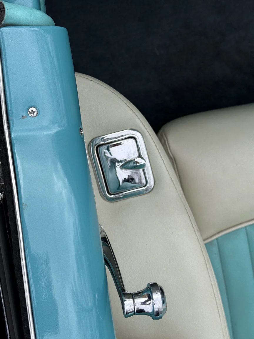 Innenraumfoto von 1955 Oldsmobile Super 88 (64)