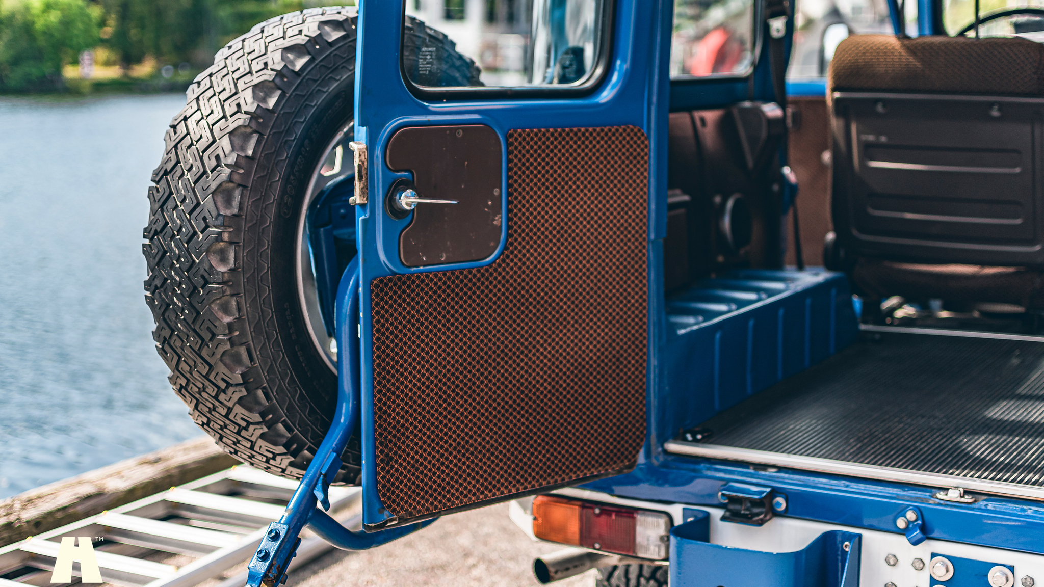 Interior image of 1984 Toyota Land Cruiser BJ42