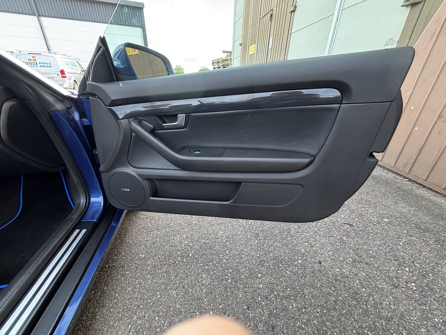 Interior image of 2003 Audi A4 Cabriolet 2.4 V6 Multitronic
