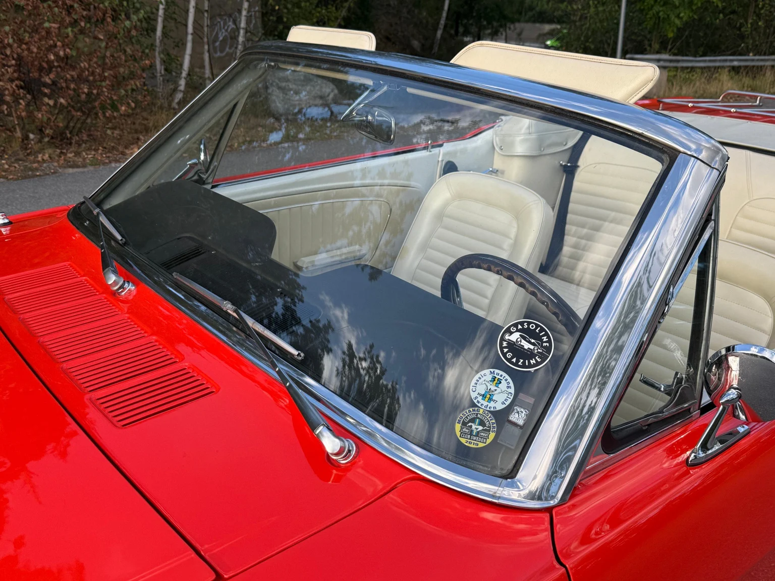 Exterior image of 1965 Ford Mustang Cabriolet (34)