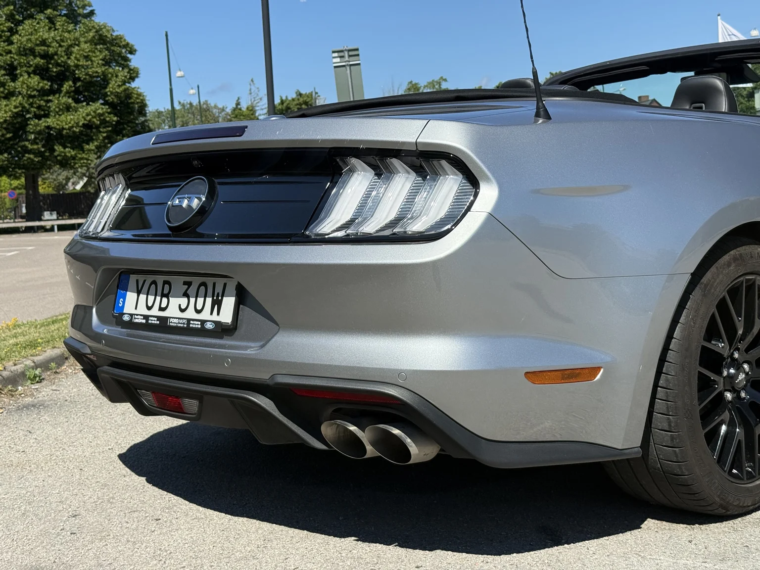 Exterior image of 2021 Ford Mustang GT Cabriolet (22)